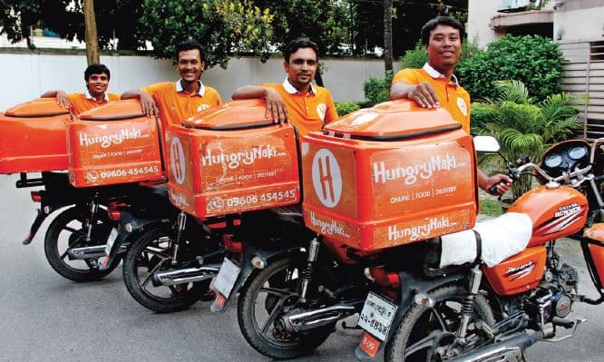 लड़की ने Online मंगाया खाना, दरवाजे पर पहुंचे 42 Delivery Boy, सोशल मीडिया पर VIDEO वायरल