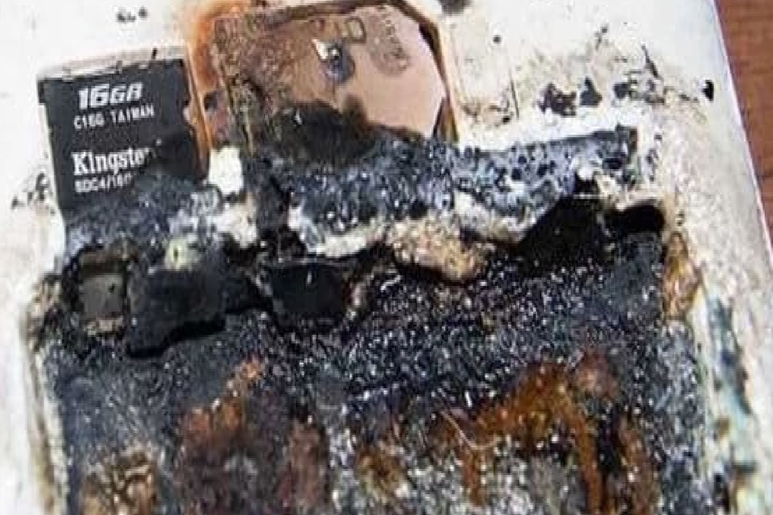 मोबाइल फोन की बैट्री फटी 12 साल के बच्चे की  मौत, फोन इस्तेमाल करते हैं तो इन बातों का रखें खास ध्यान