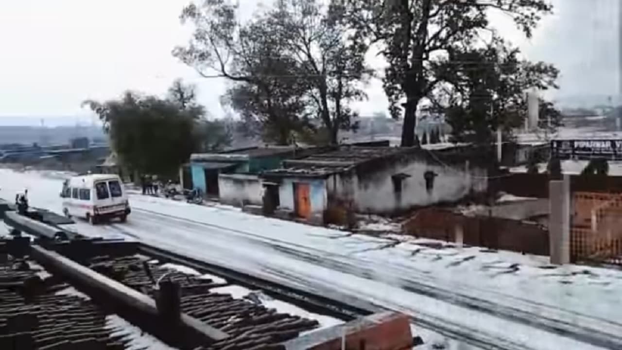 Weather Forecast: झारखंड में फिर बिगड़ेगा मौसम का मिजाज, होगी बारिश, ओलावृष्टि से फसलों को भारी नुकसान