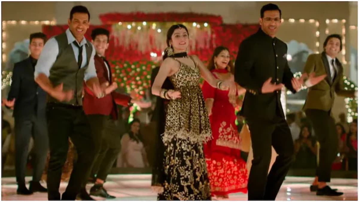 Satyamev Jayate 2 का गाना ‘तेनु लहंगा’ रिलीज, जॉन अब्राहम और दिव्या खोसला की दिखी जबरदस्त केमिस्ट्री