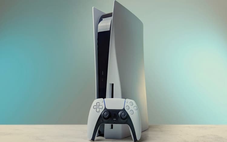 Online Games: गेमर्स की मौज, भारत में आज सस्ता हुआ PlayStation 5, कीमत जानकर चौंक जाएंगे आप