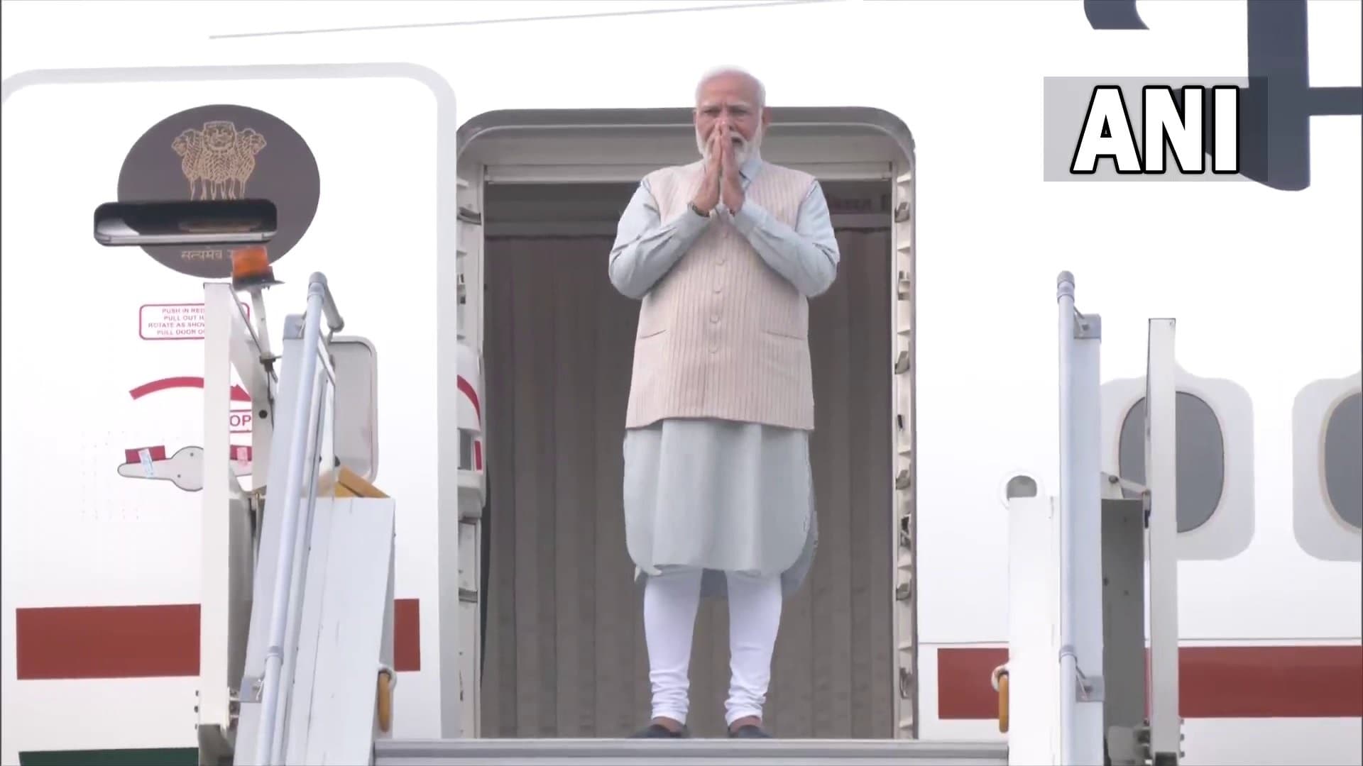 BRICS Summit: पीएम मोदी ब्रिक्स सम्मेलन में हिस्सा लेने के लिए साउथ अफ्रीका रवाना, शी से होगा आमना-सामना