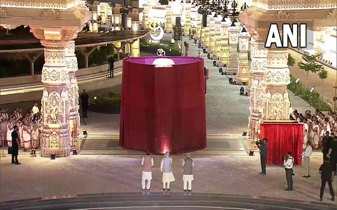 Ujjain Mahakal Corridor: पीएम मोदी ने महाकाल लोक का किया लोकार्पण, कॉरिडोर की भव्यता को देखा