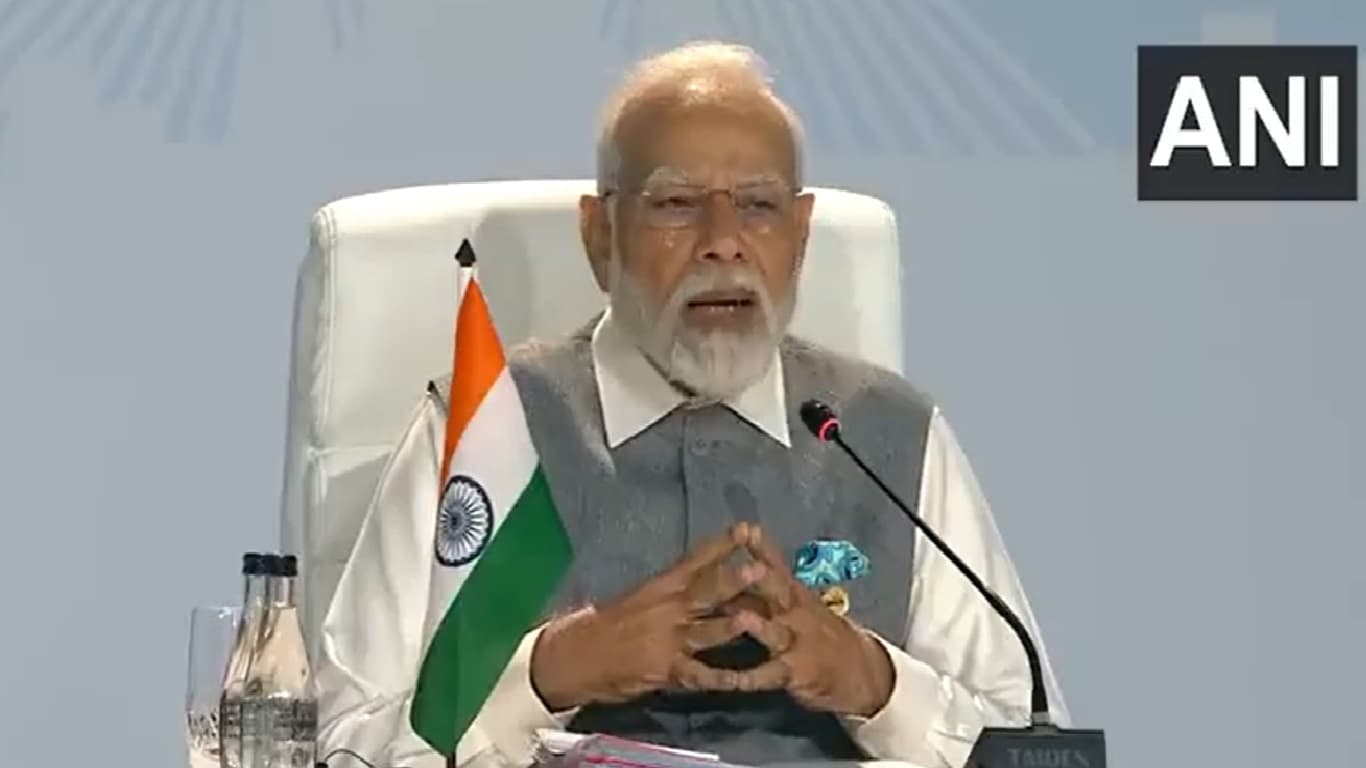 BRICS Summit: ब्रिक्स में शामिल हुए 6 नये देश, सीमा विवाद के बीच पीएम मोदी और जिनपिंग की हुई मुलाकात