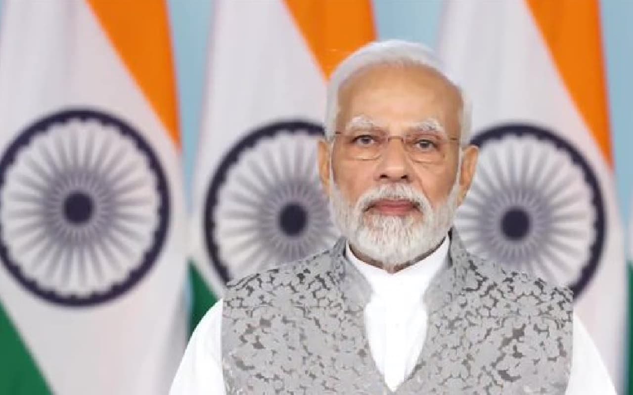 PMAYG योजना: पीएम मोदी ने धनतेरस के मौके पर 4.5 लाख लोगों को कराया गृह प्रवेश, मिलेगी ऐसी सुविधायें