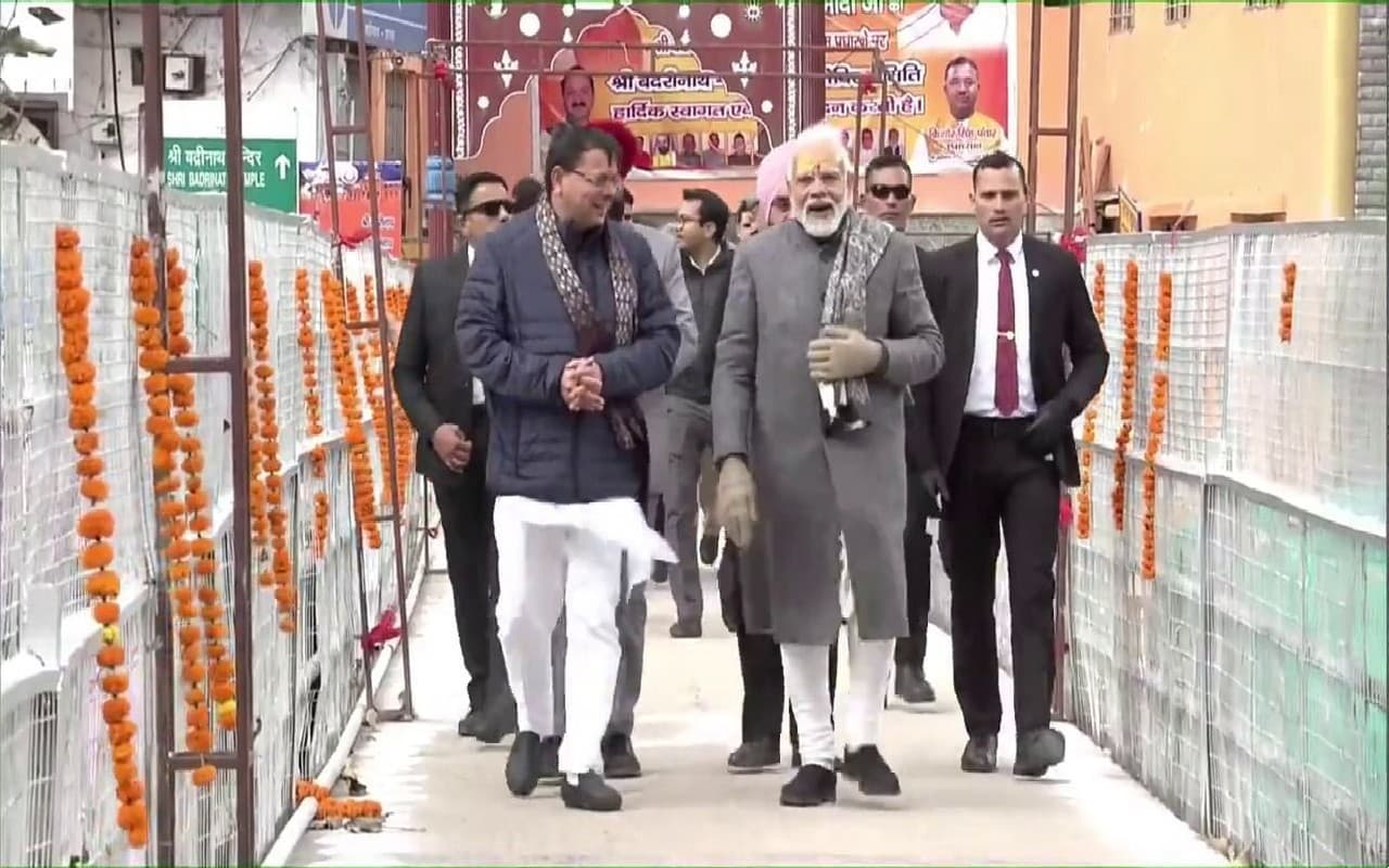 पीएम मोदी और सीएम धामी में दिखी गजब की केमिस्ट्री, धामी के इस बयान पर PM Modi ने लगा दी मुहर
