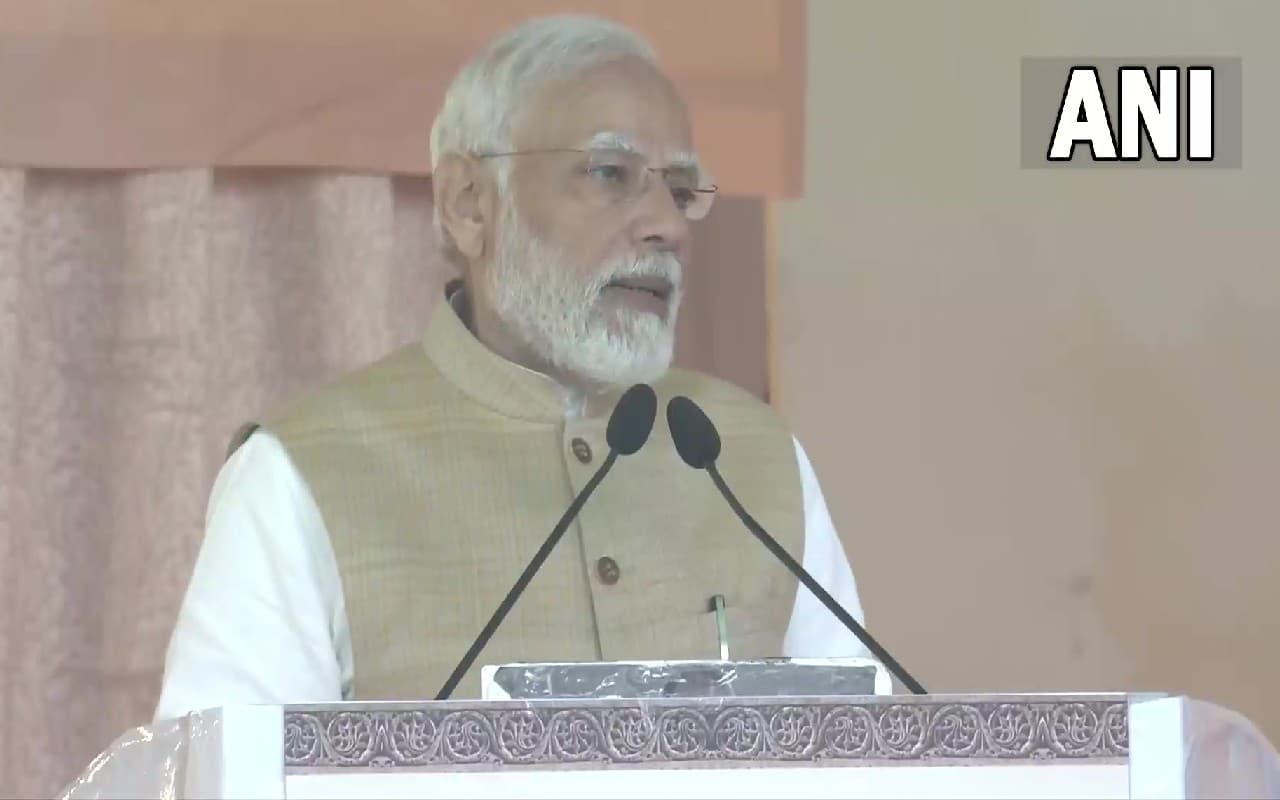 PM Modi visit Karnataka: भारत को स्टार्टअप हब बनाने में बेंगलुरु की भूमिका अहम, बोले पीएम मोदी