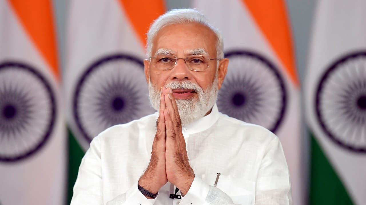 प्रधानमंत्री मोदी ने नॉर्डिक देशों के अपने समकक्षों के साथ द्विपक्षीय बैठकें कीं