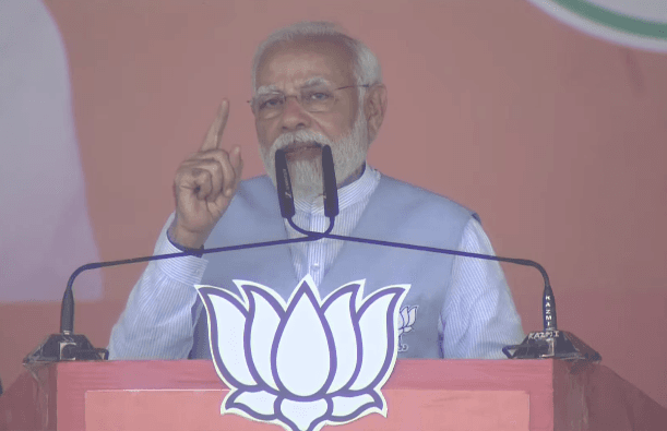 UP Chunav 2022: मिर्जापुर में पीएम मोदी बोले- जीवन भर नमक का कर्ज चुकाता रहूंगा, बस परिवारवादियों को हराओ