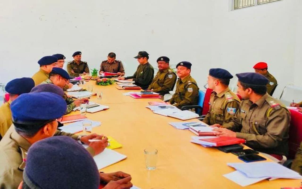 Jharkhand News: नक्सलियों की अब खैर नहीं, गुमला, खूंटी और सिमडेगा पुलिस ने बनायी संयुक्त रणनीति