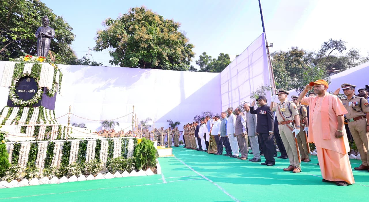 Police Memorial Day: CM योगी ने द‍िया पुलिस को दिवाली गिफ्ट, DGP पास करेंगे 5 लाख से अध‍िक का मेड‍िकल बिल