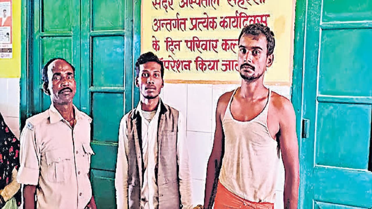 Bihar News: मैट्रिक में टॉप कराने का झांसा देकर कोचिंग में शारीरिक शोषण, वीडियो बनाकर करता रहा ब्लैकमेल