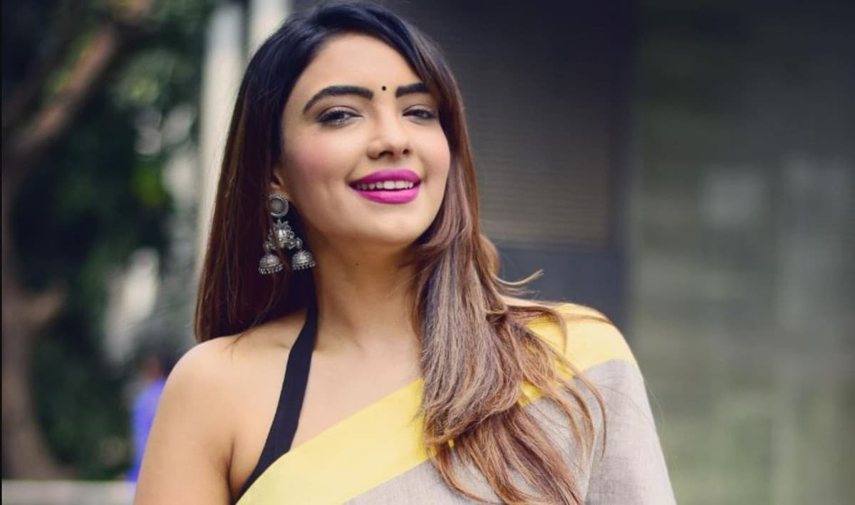 Kumkum Bhagya फेम पूजा बनर्जी ने शेयर की बेटी की पहली तसवीर, नाम का खुलासा करते हुए लिखा ये प्यारा मैसेज