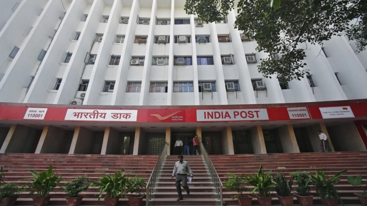Post Office की ब्लॉकबस्टर स्‍कीम! ब्‍याज से सिर्फ गारंटी कमाई ही नहीं, जरूरत पर मिलेगा सस्‍ता और आसान लोन
