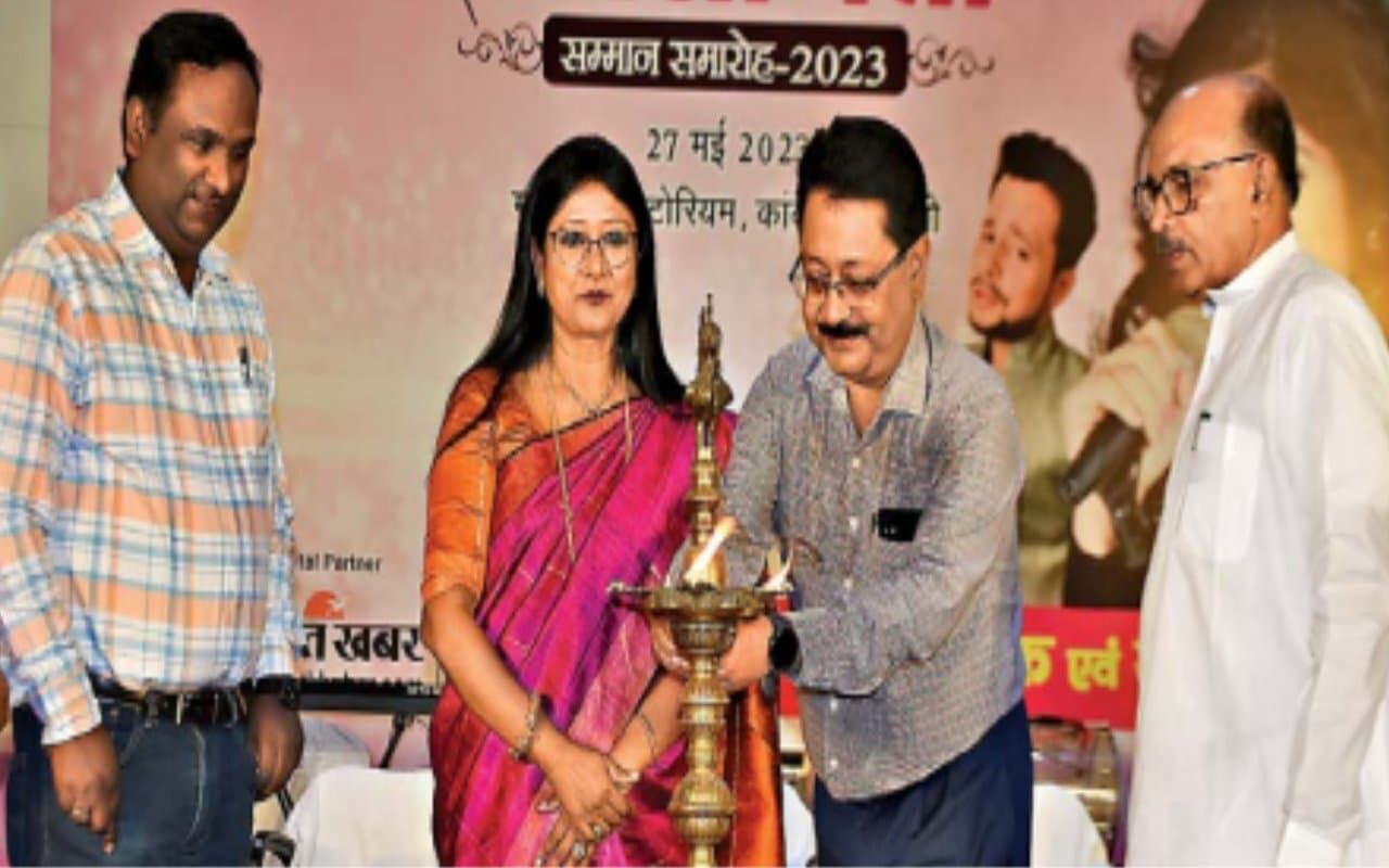 प्रभात खबर अपराजिता सम्मान में बोले स्पीकर रवींद्रनाथ महतो – समाज में बढ़ नारी की भागीदारी