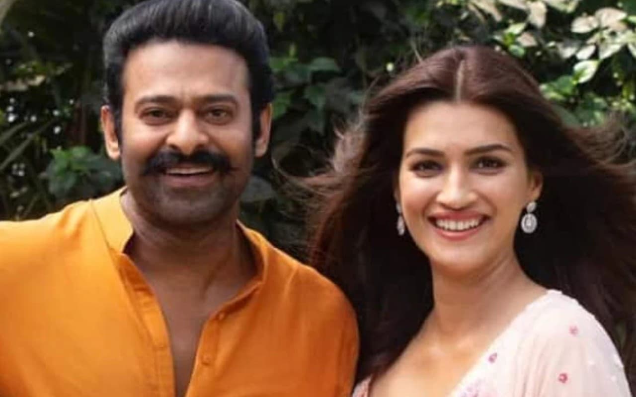 कृति सेनन संग डेटिंग की अफवाह सुन ऐसा था प्रभास का रिएक्शन, आदिपुरुष एक्ट्रेस का जवाब सुन आपभी हो जाएंगे शॉक्ड