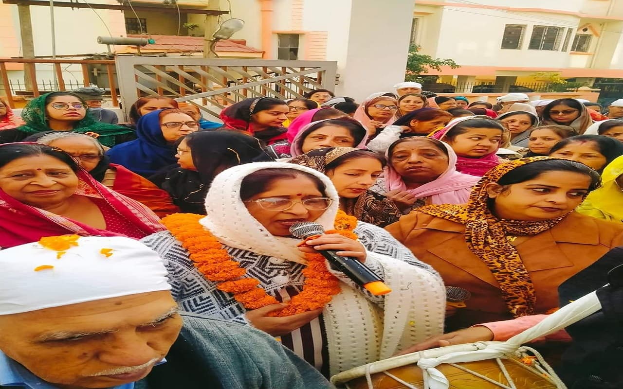 प्रभात फेरी में सतनाम श्री वाहेगुरु के जयकारे की गूंज, प्रकाश पर्व में शामिल होने पटना जाएंगे श्रद्धालु