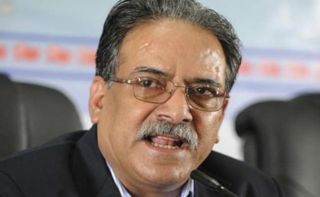 नेपाली नेता प्रचंड पर युवक ने फेंका जूता, पुलिस ने किया गिरफ्तार