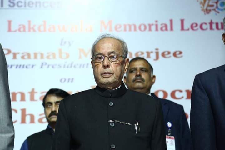 Coronavirus Outbreak : पूर्व राष्ट्रपति प्रणब मुखर्जी कोरोना से संक्रमित, अस्पताल में भर्ती