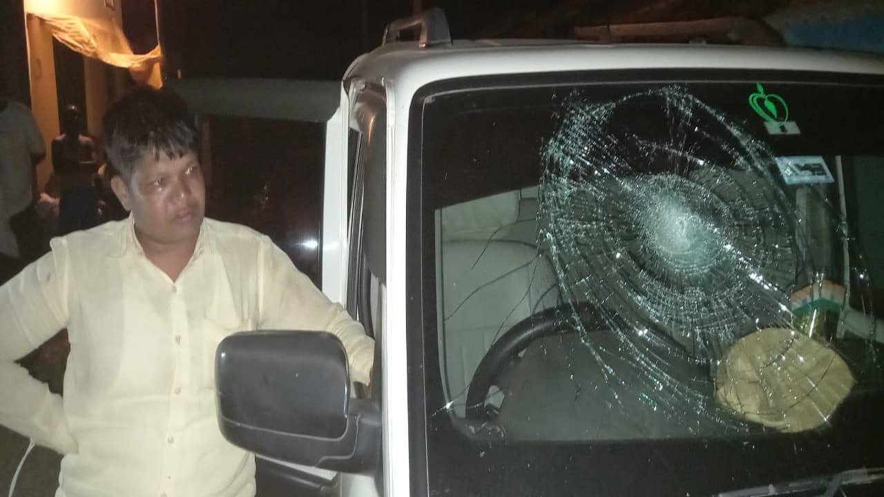 खरसावां के JMM विधायक दशरथ गागराई पर भाजपा मंडल अध्यक्ष ने लगाया मारपीट का आरोप, विधायक का इनकार