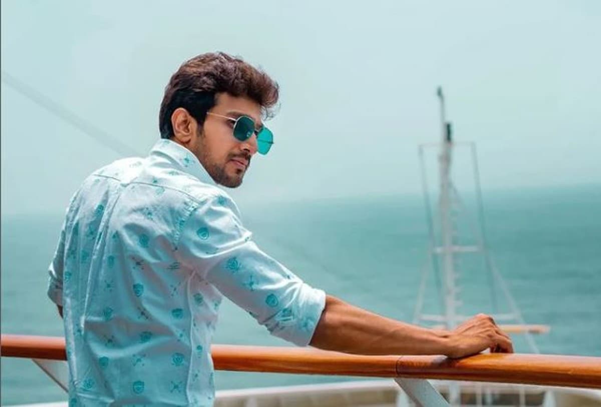 Pratik Gandhi के साथ मुंबई पुलिस ने की बदसलूकी, जबरन गोदाम में किया बंद, जानें पूरा मामला