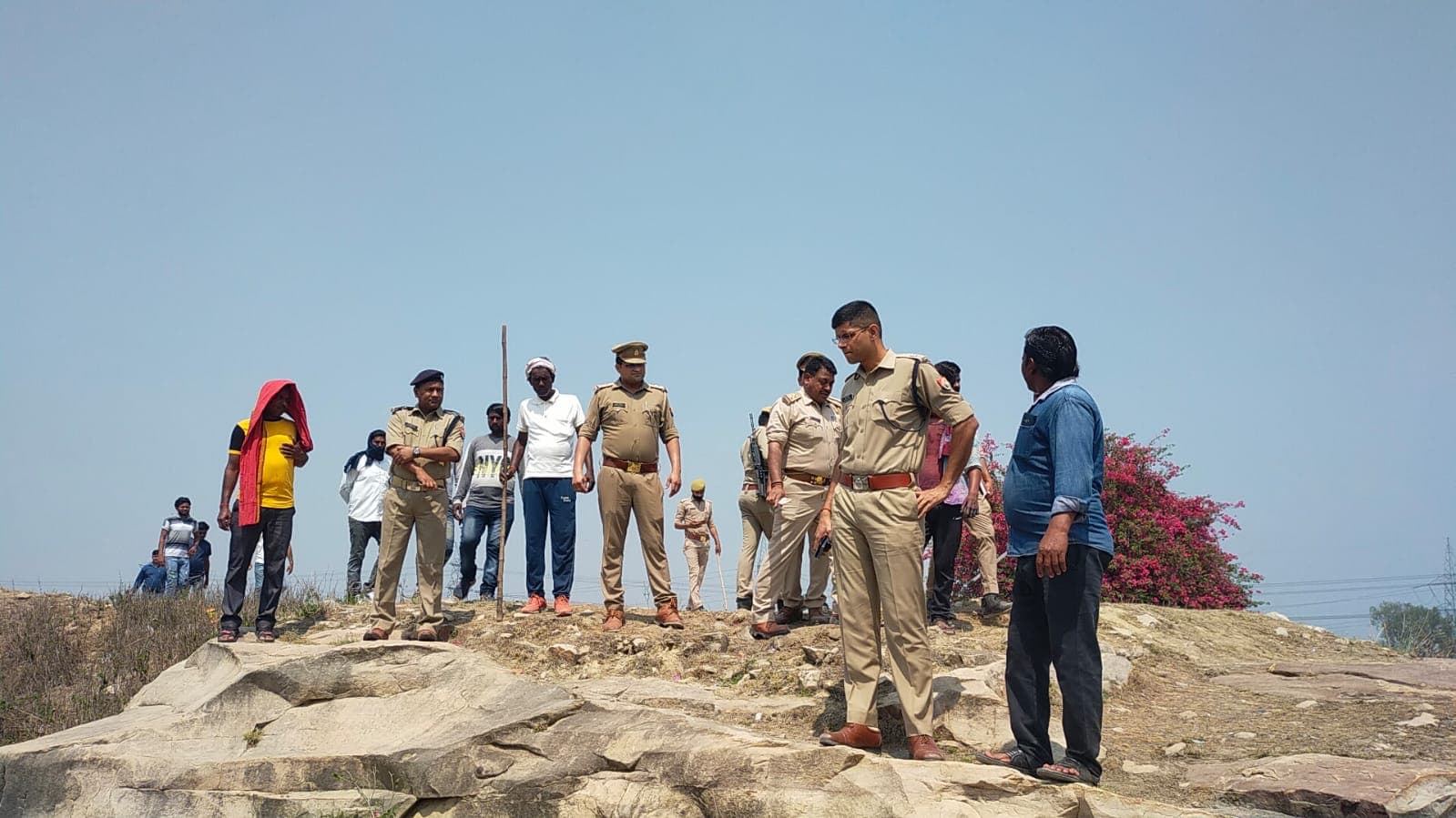 प्रयागराज में तीन दिन में 8 हत्याएं, मेडिकल कॉलेज के वार्ड ब्वॉय की गला रेतकर हत्या, पुलिस पर उठ रहे सवाल