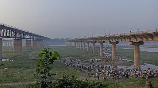 Prayagraj News: ‘एक स्टेशन एक उत्पाद’ योजना का शुभारंभ, चीनी मिट्टी के बर्तनों से सजा प्लेटफॉर्म