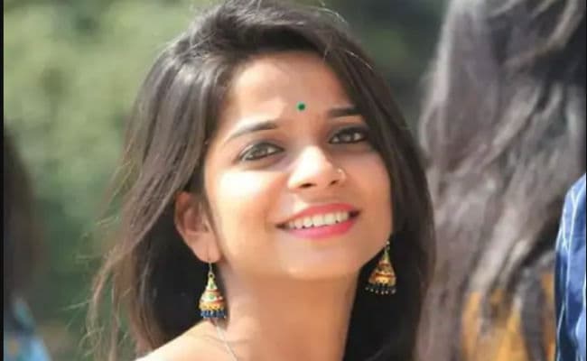 'Crime Patrol' एक्‍ट्रेस प्रेक्षा मेहता ने आत्‍महत्‍या से पहले सुसाइड नोट में क्‍या लिखा था ?