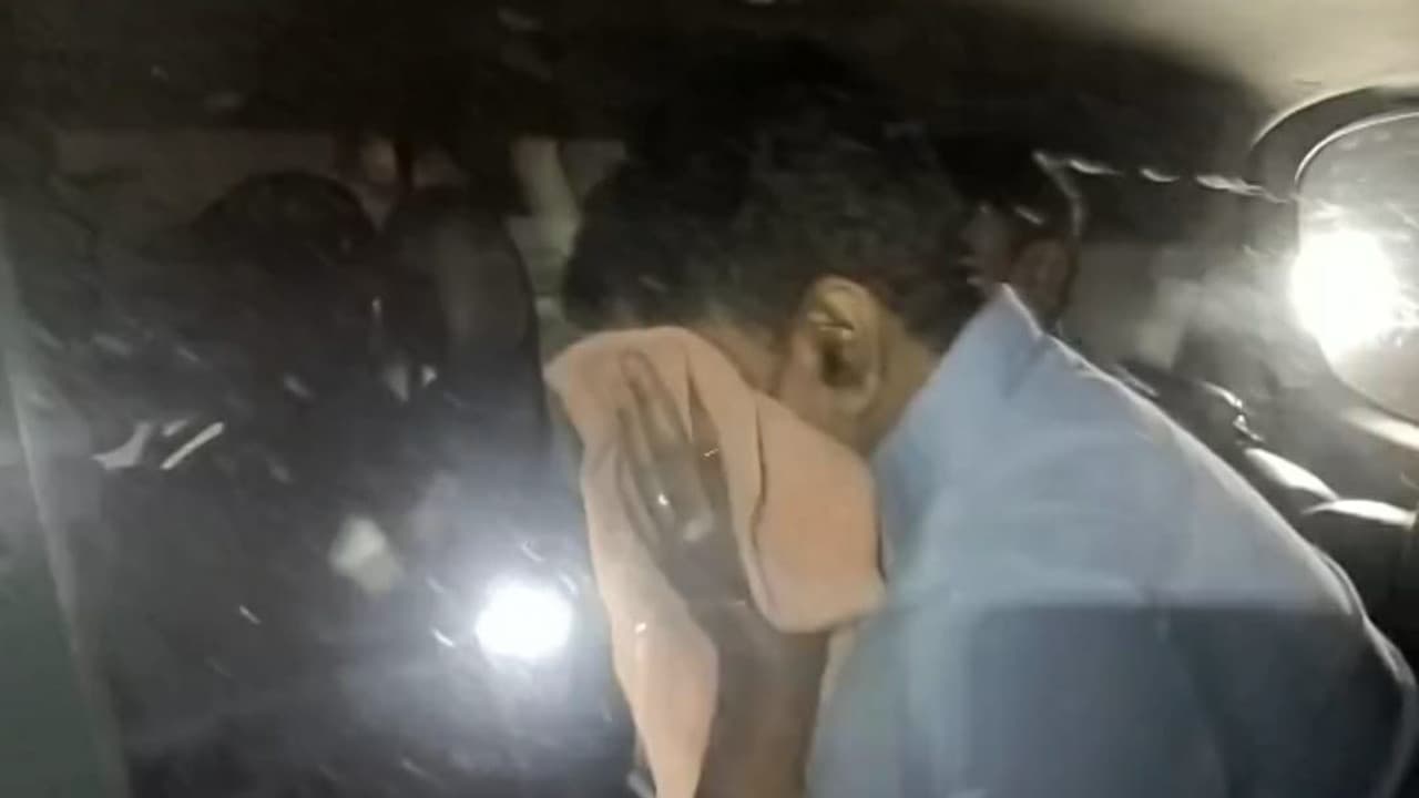 IAS Pooja Singhal Case: नेता-अफसरों के करीबी प्रेम प्रकाश के ठिकानों पर ED का छापा, हो रही है पूछताछ