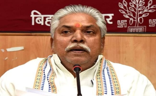 बिहार के बाढ़ प्रभावित जिलों में फसलों की स्थिति पर विशेष ध्यान रखें : कृषि मंत्री