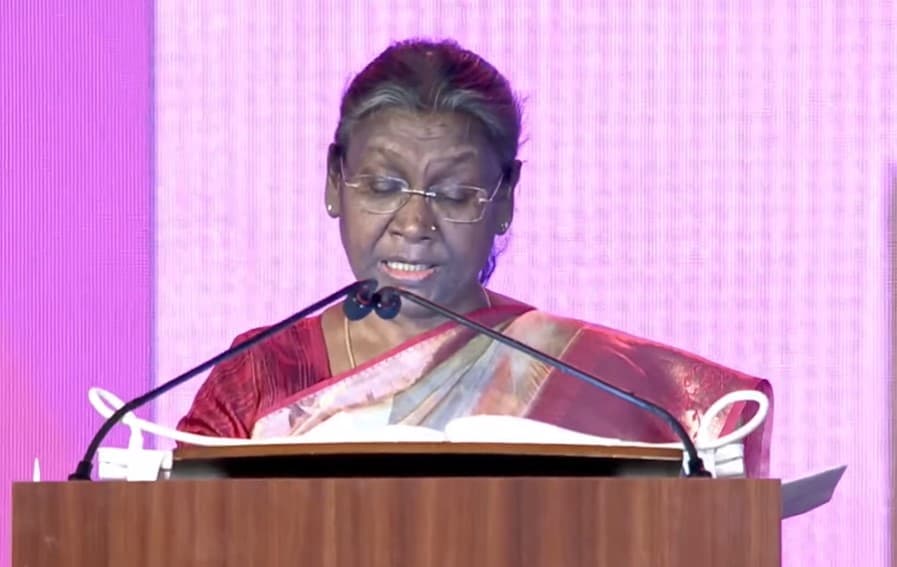 UP Global Investors Summit 2023: राष्ट्रपति द्रौपदी मुर्मू बोलीं- यूपी देश का​ ग्रोथ इंजन बनने को तैयार