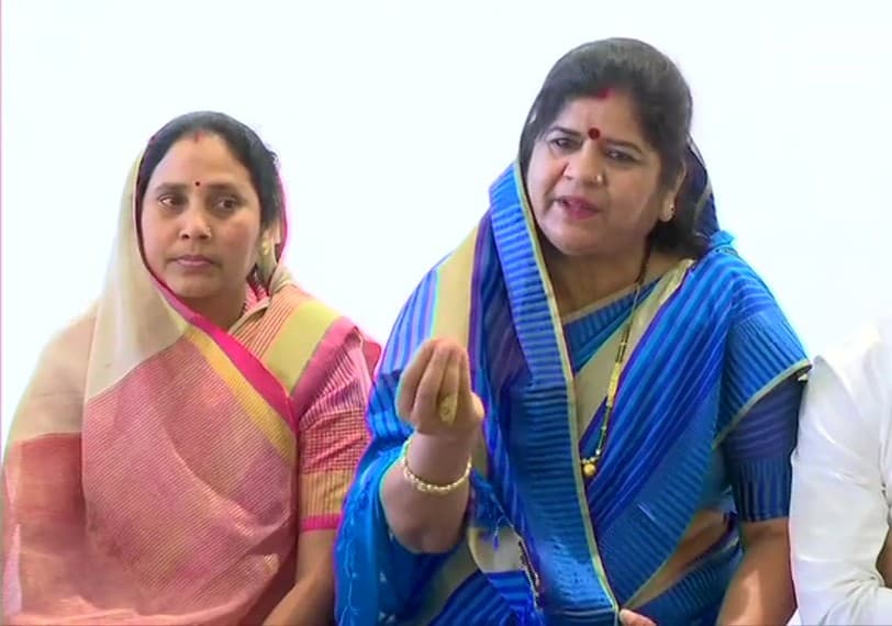 MP Political Crisis: ‘कमलनाथ की सरकार दलालों की सरकार’, बागी कांग्रेस विधायकों का करारा प्रहार