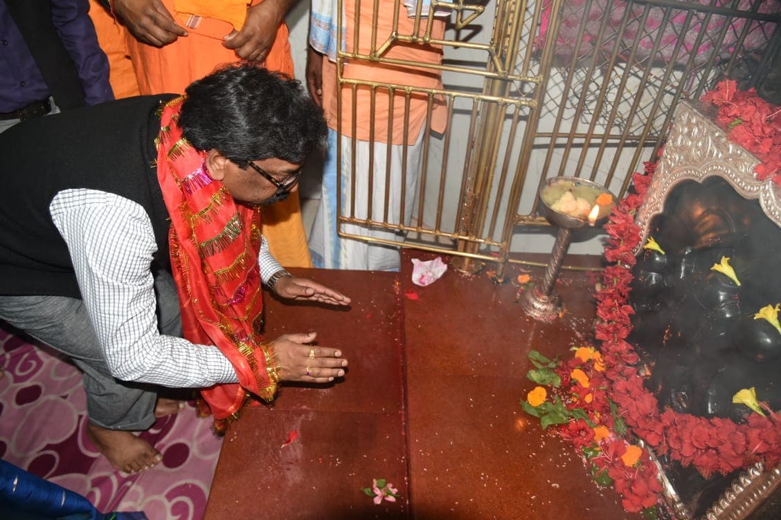 CM हेमंत सोरेन ने रजरप्पा महोत्सव का किया उद्घाटन, बोले- राज्य की आंतरिक शक्ति को मजबूत कर आगे बढ़ना है