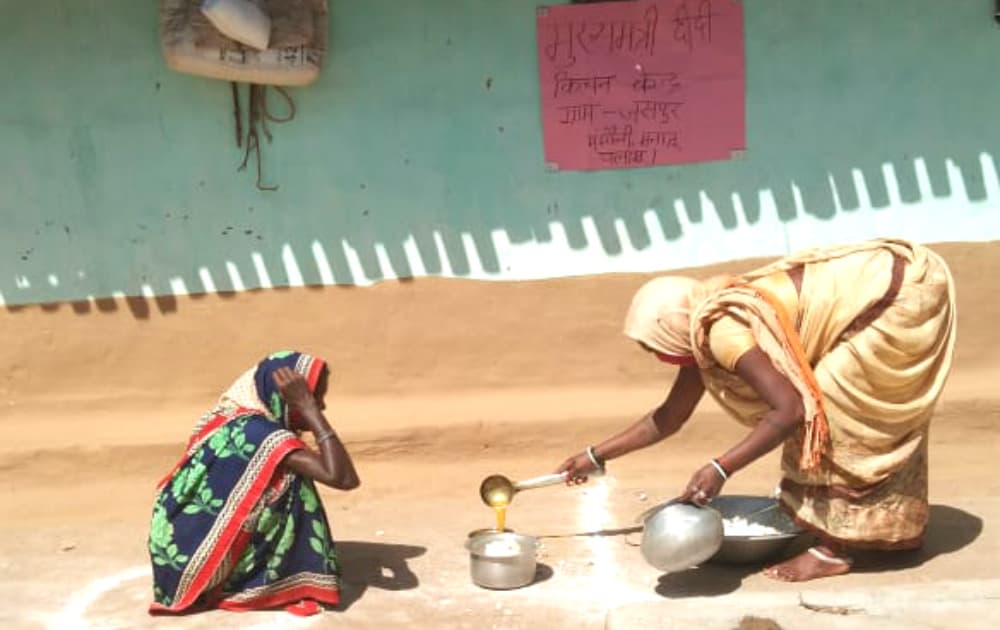 Coronavirus Lockdown: बोले CM हेमंत सोरेन- हर जरूरतमंद तक पहुंचे राशन और भोजन, 5 लाख लोगों को हर दिन मिल रहा खाना