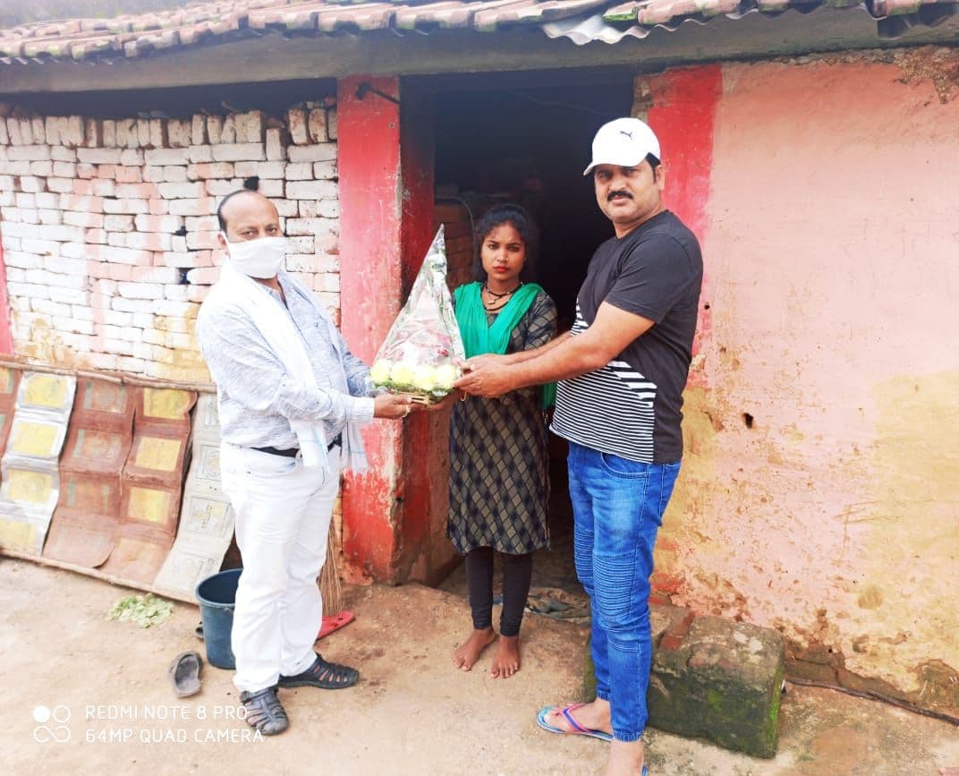 झारखंड के हजारीबाग से मैट्रिक पास करने वाली आदिम जनजाति बिरहोर की पहली लड़की है पायल, मिले इतने अंक