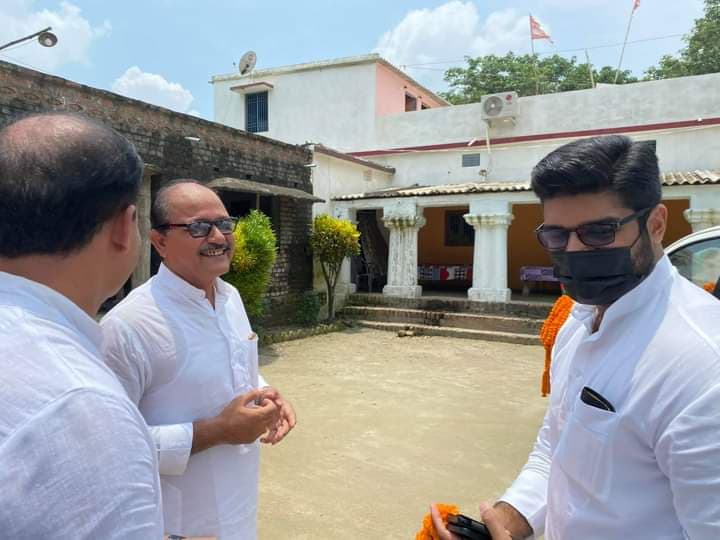 LJP में टूट के बाद पहली बार पटना पहुंचे प्रिंस राज का चिराग पासवान पर तंज, कहा- 'जनता का आशीर्वाद जरूरी'