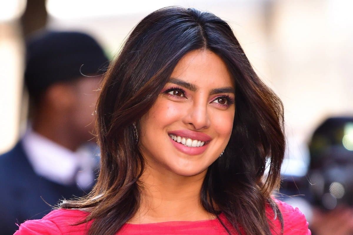 Priyanka Chopra की खबरें न्यूजपेपर में पढ़ती थीं उनकी नानी, एक्ट्रेस ने अनसीन फोटो शेयर कर लिखा खास मैसेज