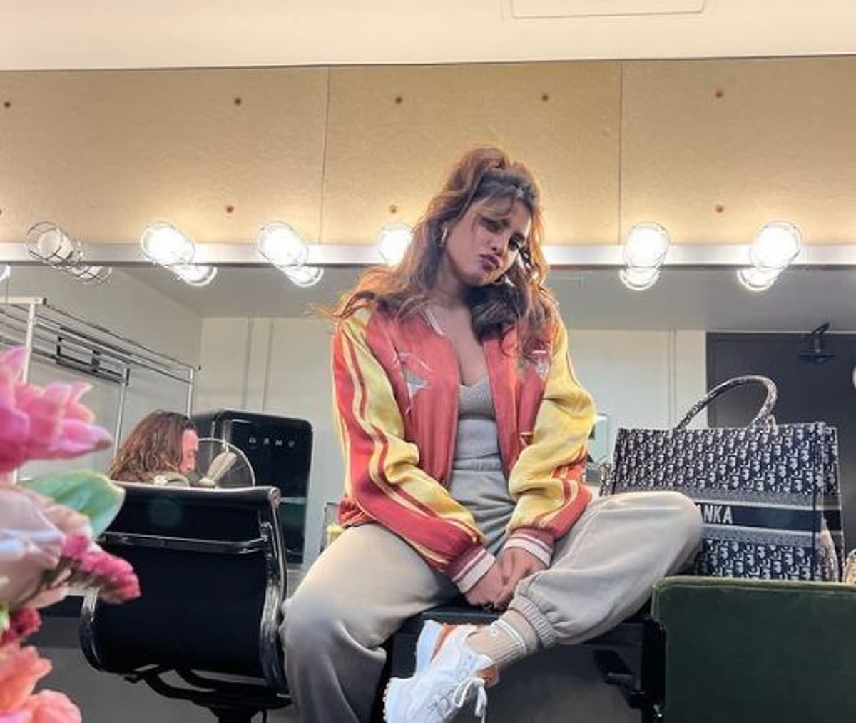 वीर दास के स्टैंड अप शो में पहुंची प्रियंका चोपड़ा, तारीफ कर कहा- Brave और Inspiring, वीडियो वायरल