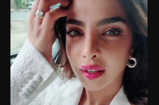 प्रियंका चोपड़ा ने शेयर किया खास वीडियो, 6 साल की बच्ची ने मां से पूछा महिलाओं से जुड़ा ऐसा सवाल, जवाब भी सुन लीजिए आप