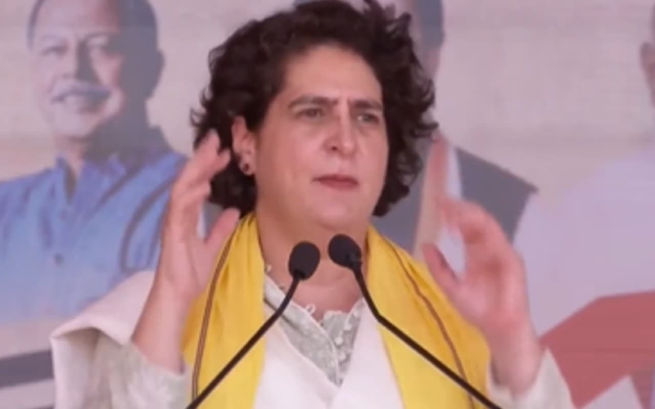MP Election 2023: 'बीजेपी सरकार केवल लूट में व्यस्त', मंडला में प्रियंका गांधी ने किया शिवराज सरकार पर वार