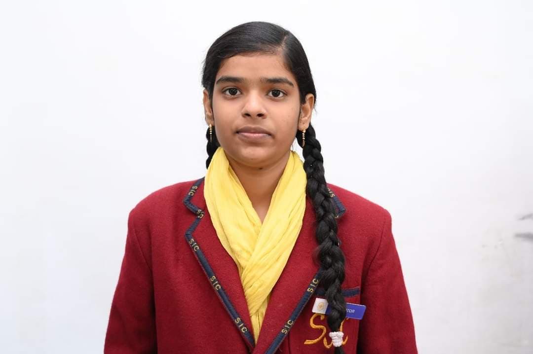 UP Board 10th Toppers List: आईएएस अफसर बनना चाहती हैं टॉपर प्रियांशी सोनी, कोचिंग के बिना हासिल की उपलब्धि