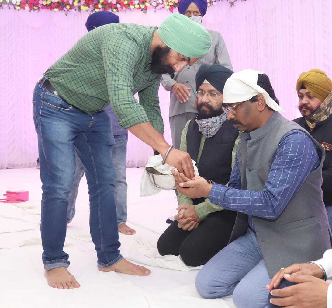 Guru Nanak Jayanti 2020 : श्री गुरुनानक देव जी की जयंती पर बोले सीएम हेमंत सोरेन, कोरोना काल में सिख समुदाय ने निभाई अहम भूमिका