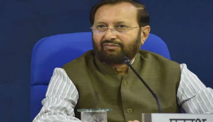 lockdown day1 : सरकार ने किया आश्वस्त, घबराकर सामानों की खरीदारी ना करें, जरूरत के सामानों की नहीं होगी कमी