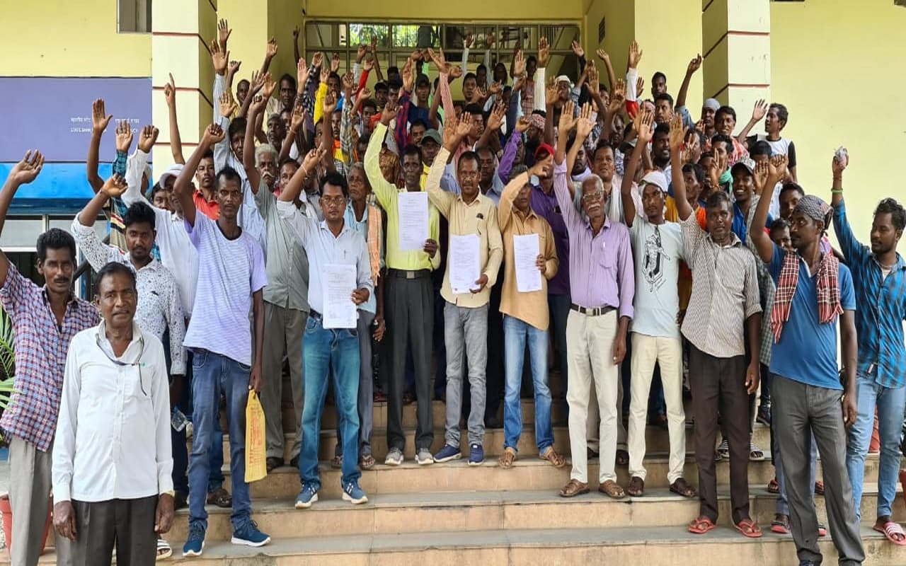 Jharkhand News : विरोध प्रदर्शन के बाद मिला आश्वासन, 5 पंचायतों के किसानों के खेतों को आज से मिलेगा पानी