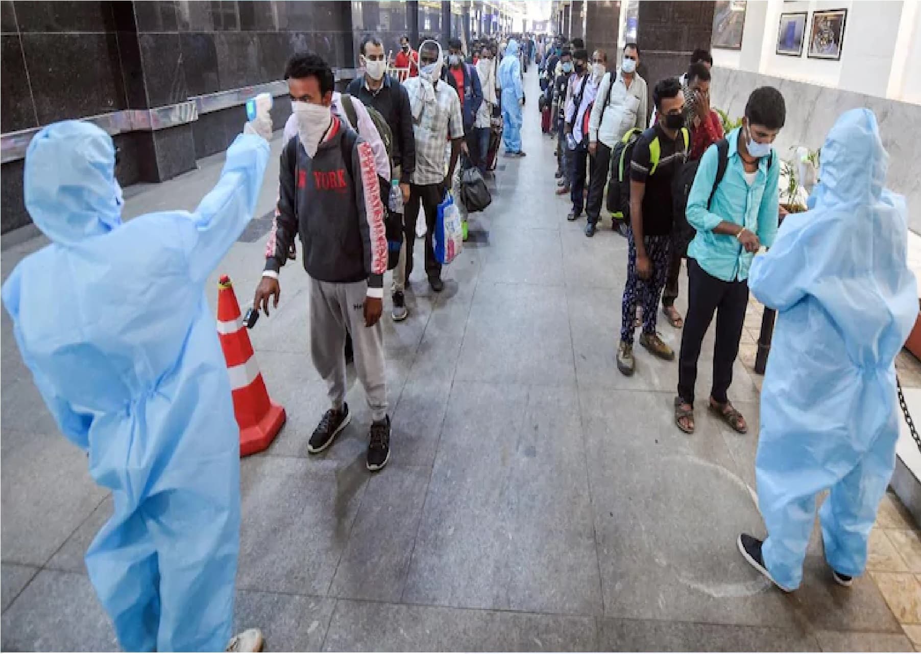 क्या सिर्फ एक राज्य बढ़ा रहा हैं देश में कोरोना संक्रमण की चिंता, आइये महाराष्ट्र के कोरोना आंकड़े को अलग करके समझते हैं