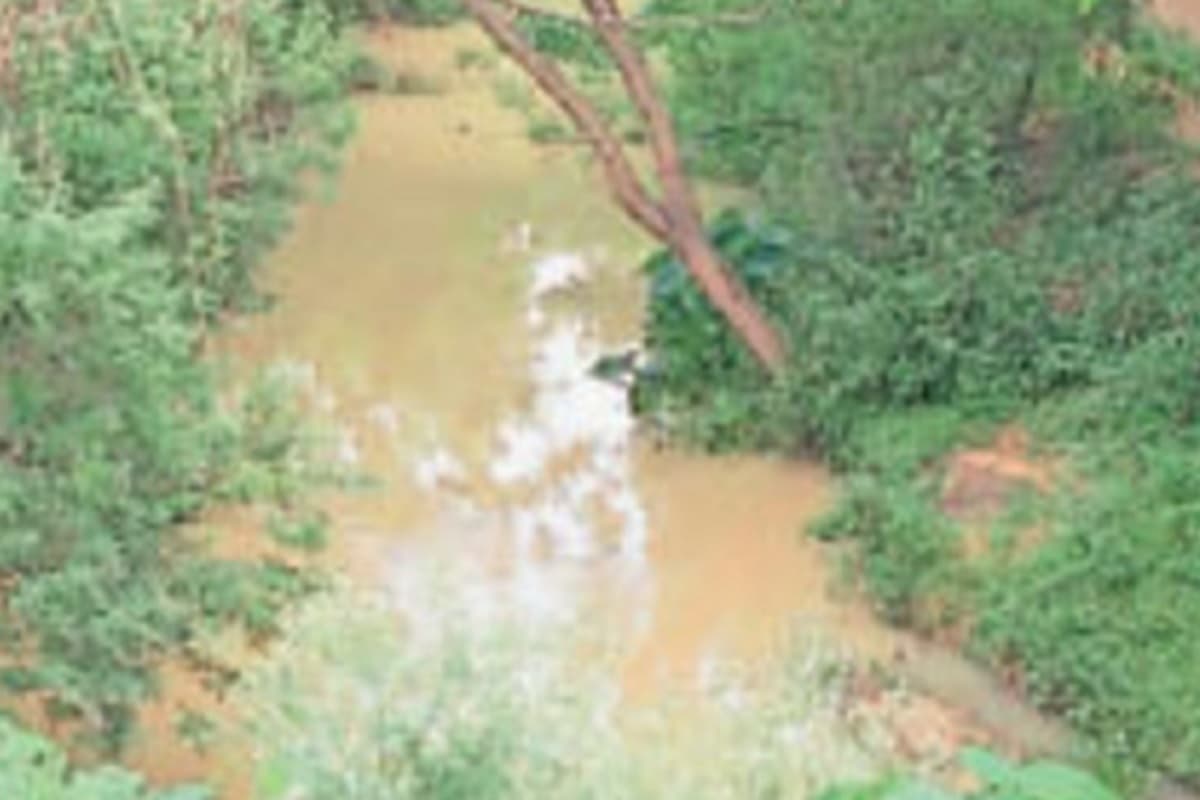 गुमला के पुग्गू नदी को अतिक्रमण मुक्त कराने की कवायद शुरू