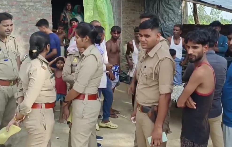 लखीमपुर खीरी: खेलते हुए पानी से भरे गड्ढे में डूबने से दो बच्चों की मौत, घर में मचा कोहराम