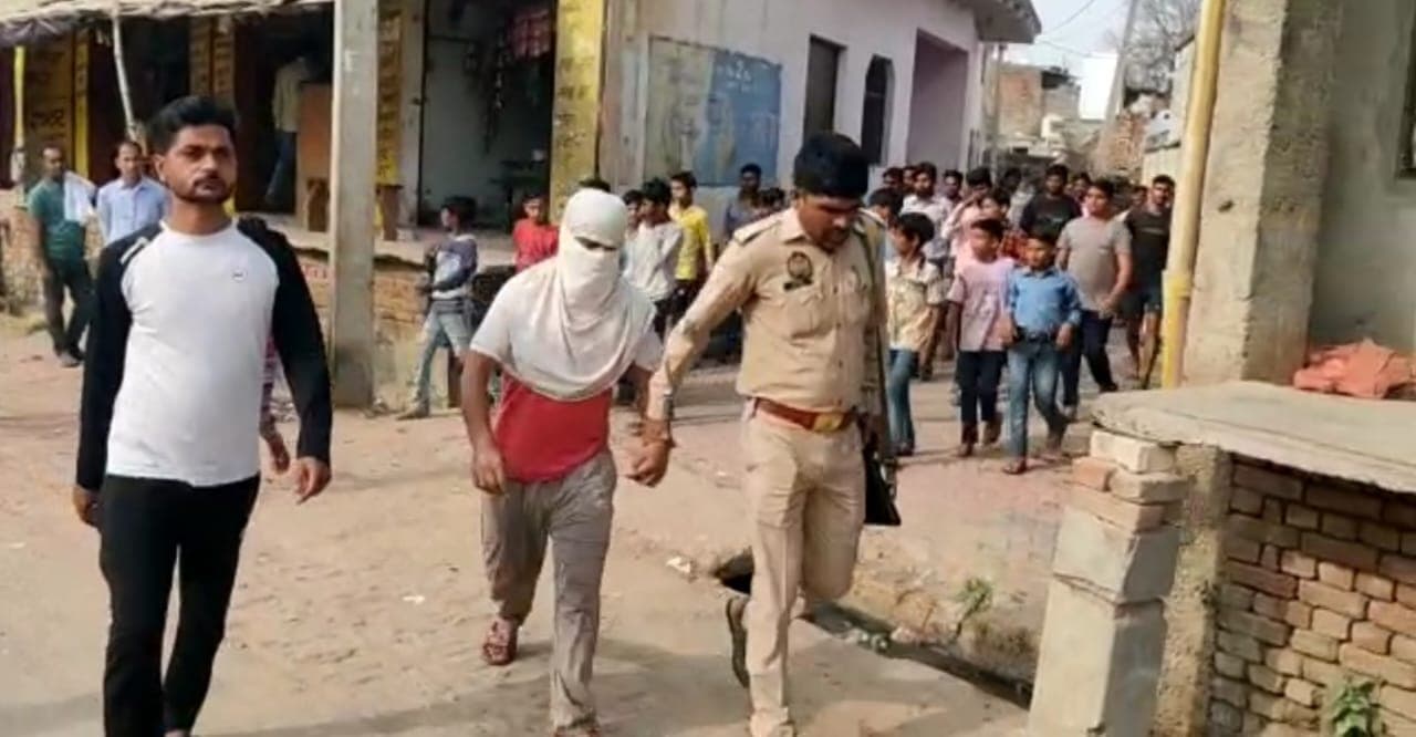 अलीगढ़: अवैध संबंधों का विरोध करने पर पति ने गड़ासे से पत्नी को काटा, इलाके में फैली सनसनी, आरोपी गिरफ्तार