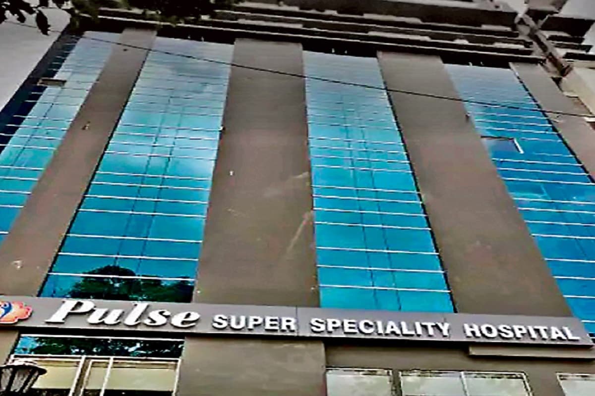 रांची पल्स अस्पताल से जितनी कमाई, उससे दोगुना पैसा खाते में जमा, कंपनी के MD अभिषेक झा नहीं दे सके हिसाब