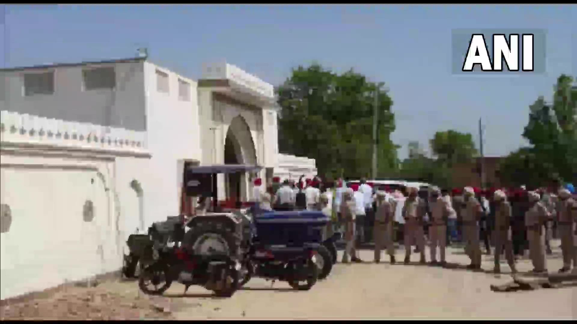 Sidhu Moose Wala News: सिद्धू मूसेवाला के घर पहुंचे CM भगवंत मान, 'आप' विधायक का हुआ विरोध